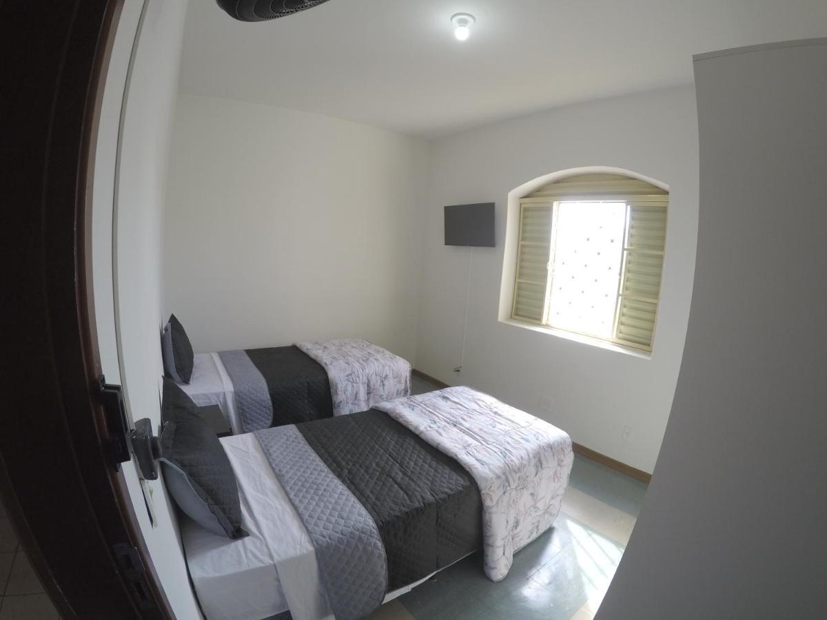 Quartos Delfim Moreira * Varginha (Minas Gerais)