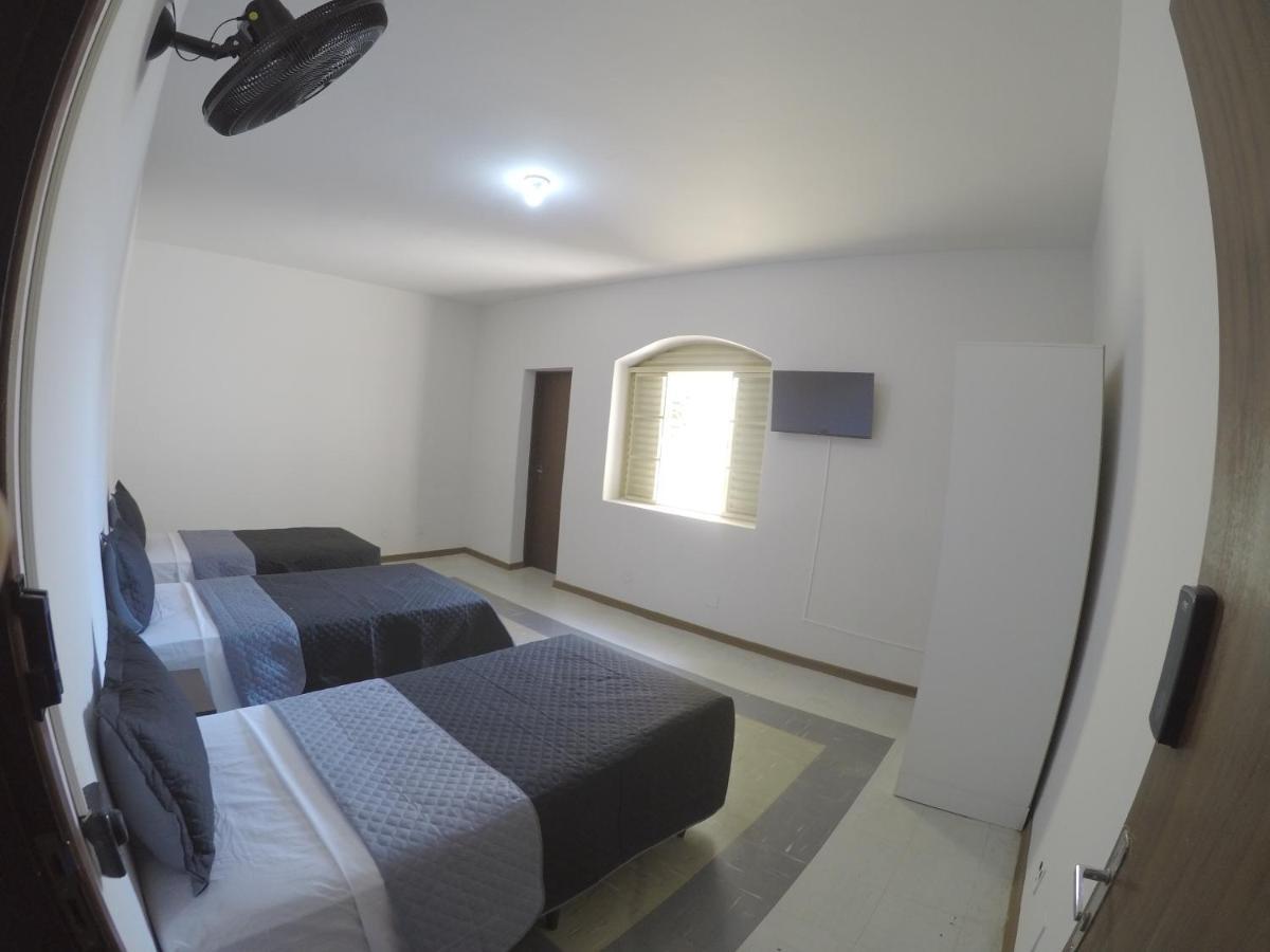 Quartos Delfim Moreira * Varginha (Minas Gerais)